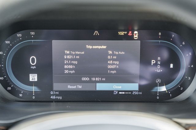 2023 Volvo XC60 Plus photo 34