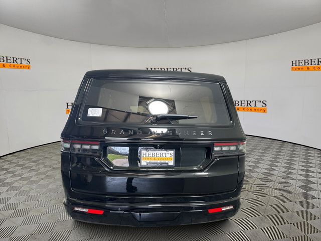 2024 Jeep Grand Wagoneer II photo 4