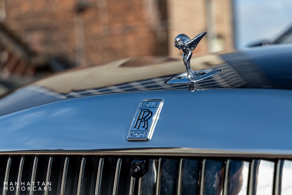 2024 Rolls Royce Spectre photo 6