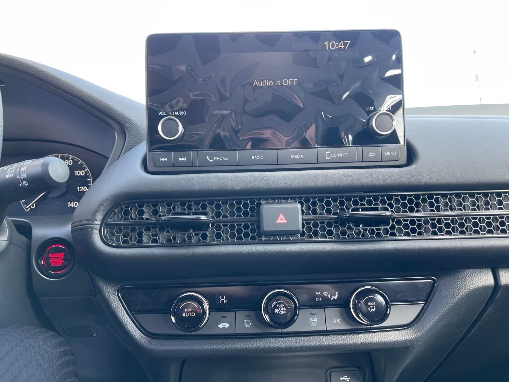 2026 Honda HR-V LX photo 8
