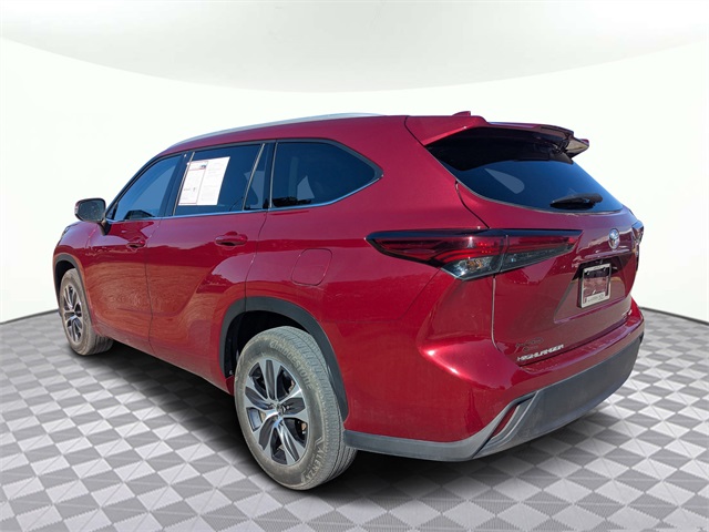 2022 Toyota Highlander XLE photo 6