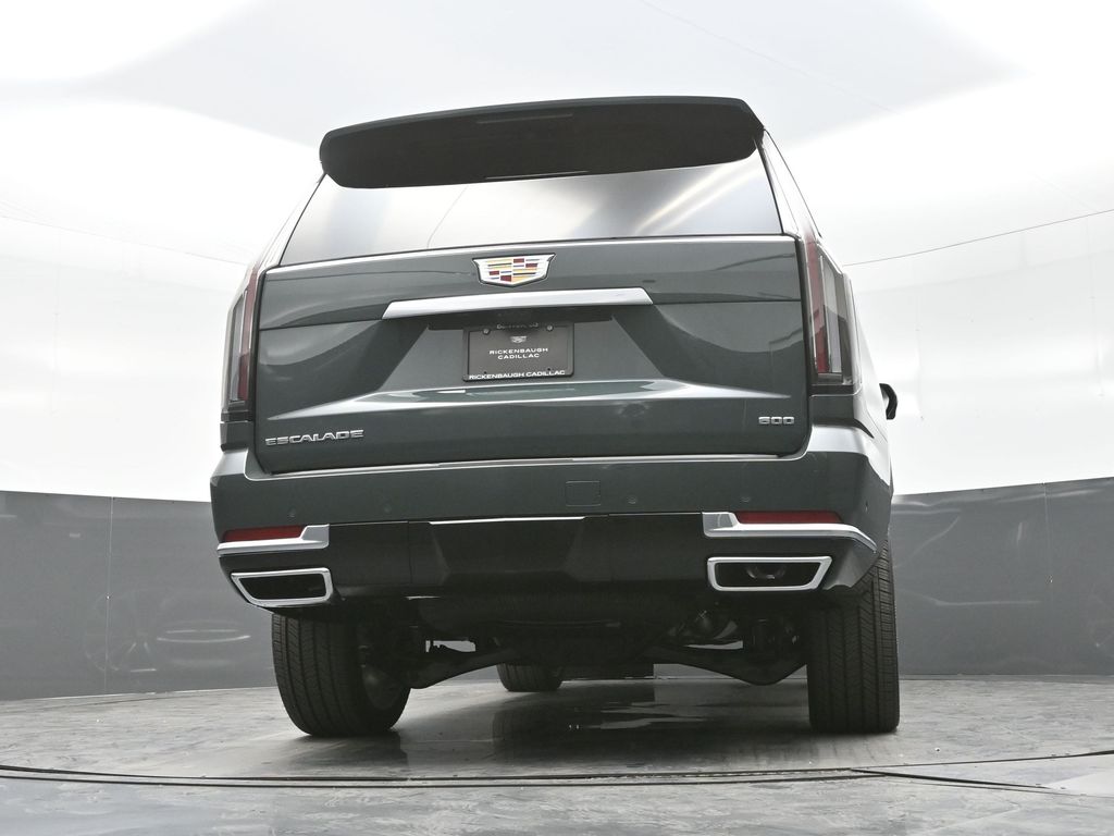 2026 Cadillac Escalade Luxury photo 12