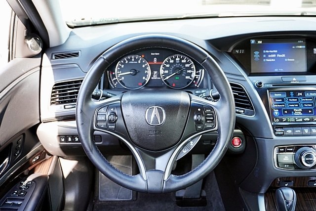 2017 Acura RLX Technology photo 18