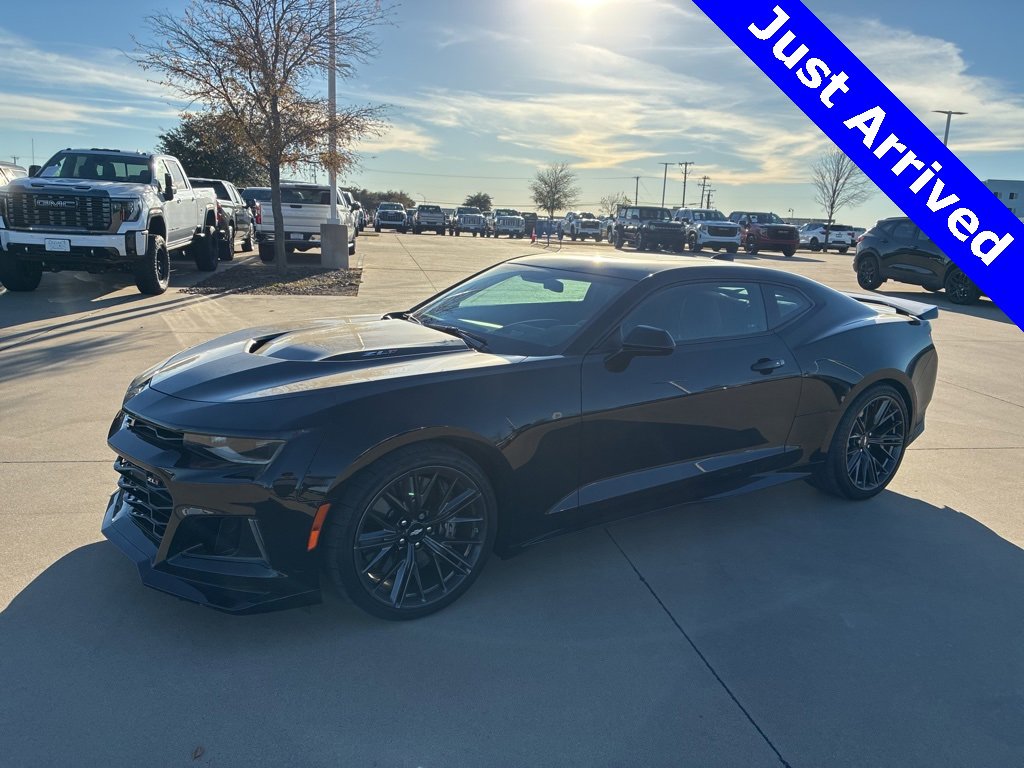 2017 Chevrolet Camaro ZL1's photo