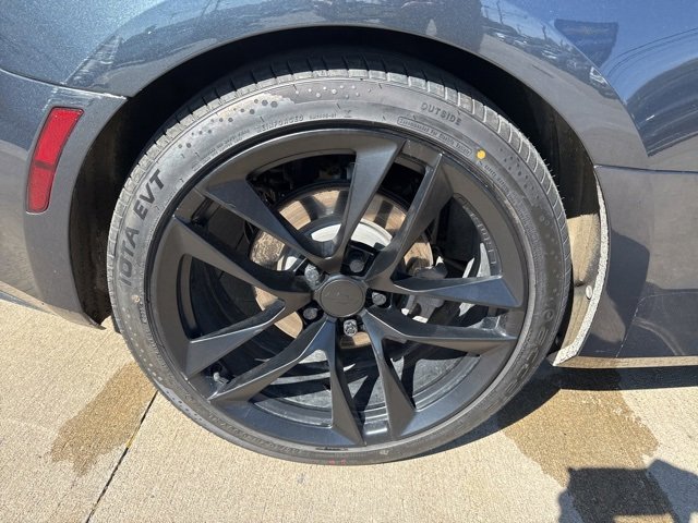 2023 Chevrolet Camaro 1LT photo 10