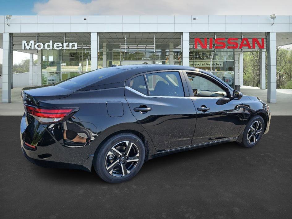 2025 Nissan Sentra SV photo 4