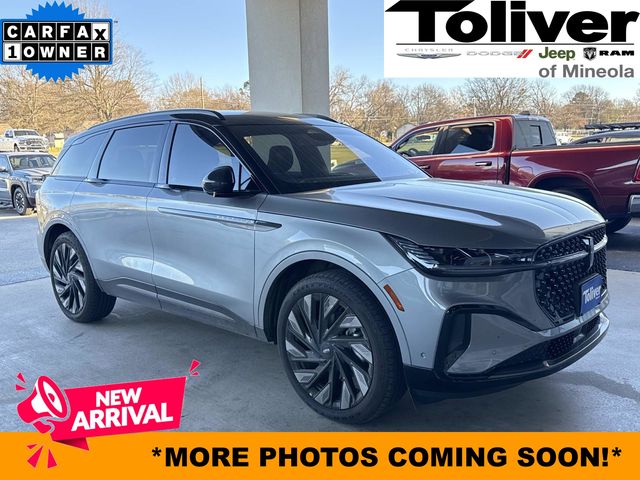 2024 Lincoln Nautilus Reserve's photo