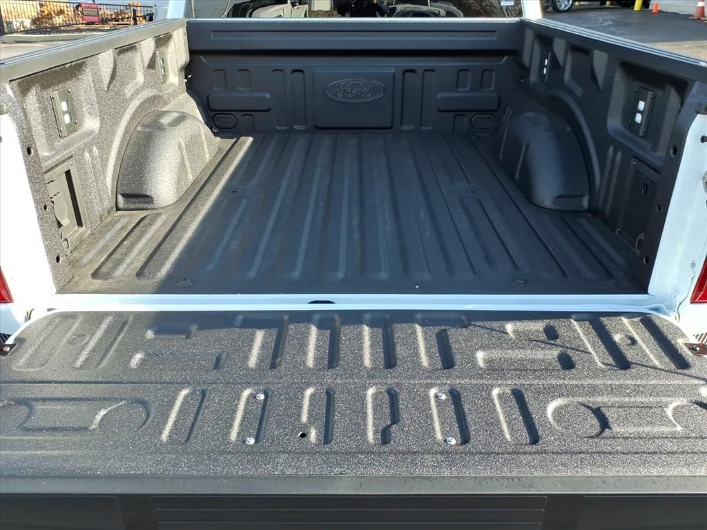 2025 FORD F-150 - Image 33