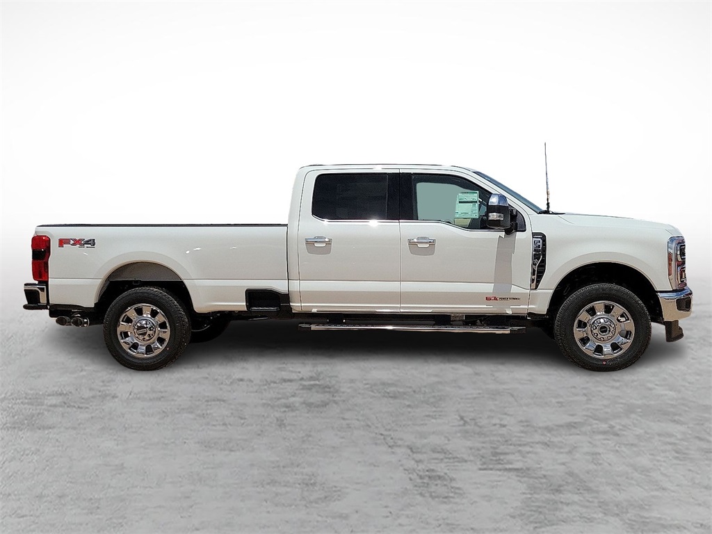 2025 Ford F-350 photo 12