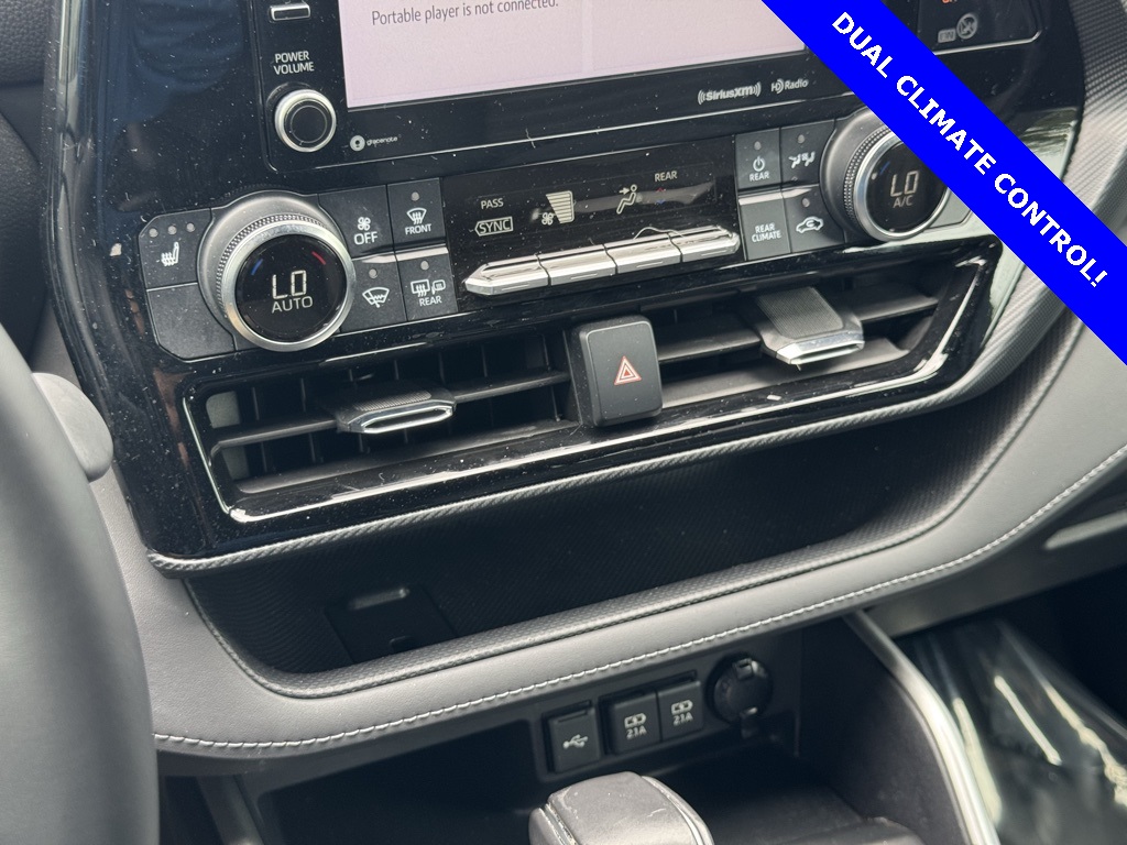 2021 Toyota Highlander XSE photo 4
