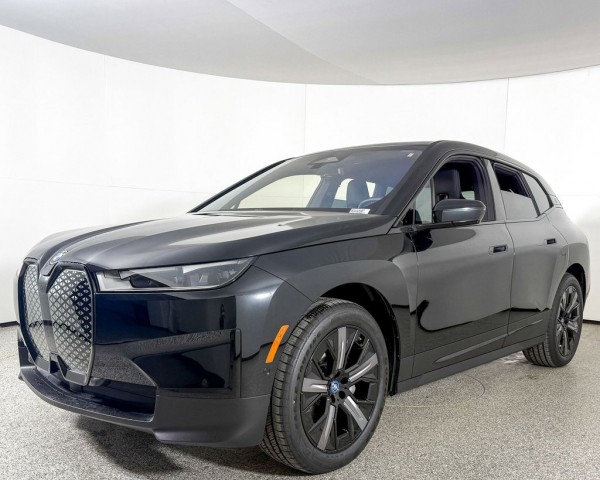2025 BMW iX xDrive50