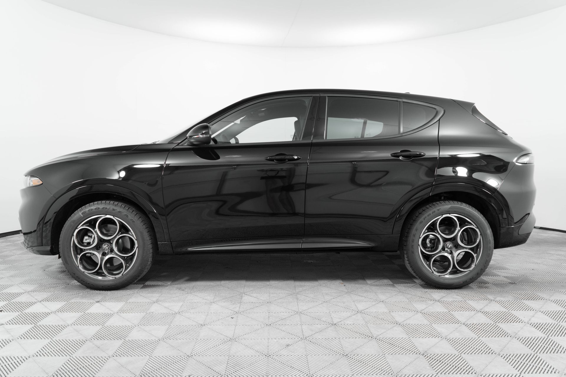 2025 Alfa Romeo Tonale photo 4