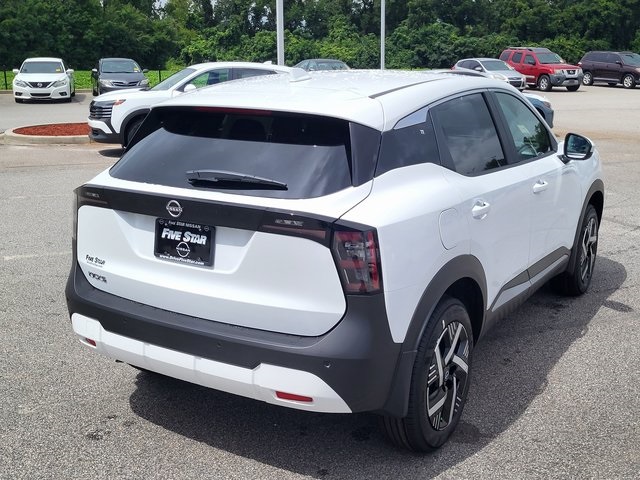 2025 Nissan Kicks SV photo 3