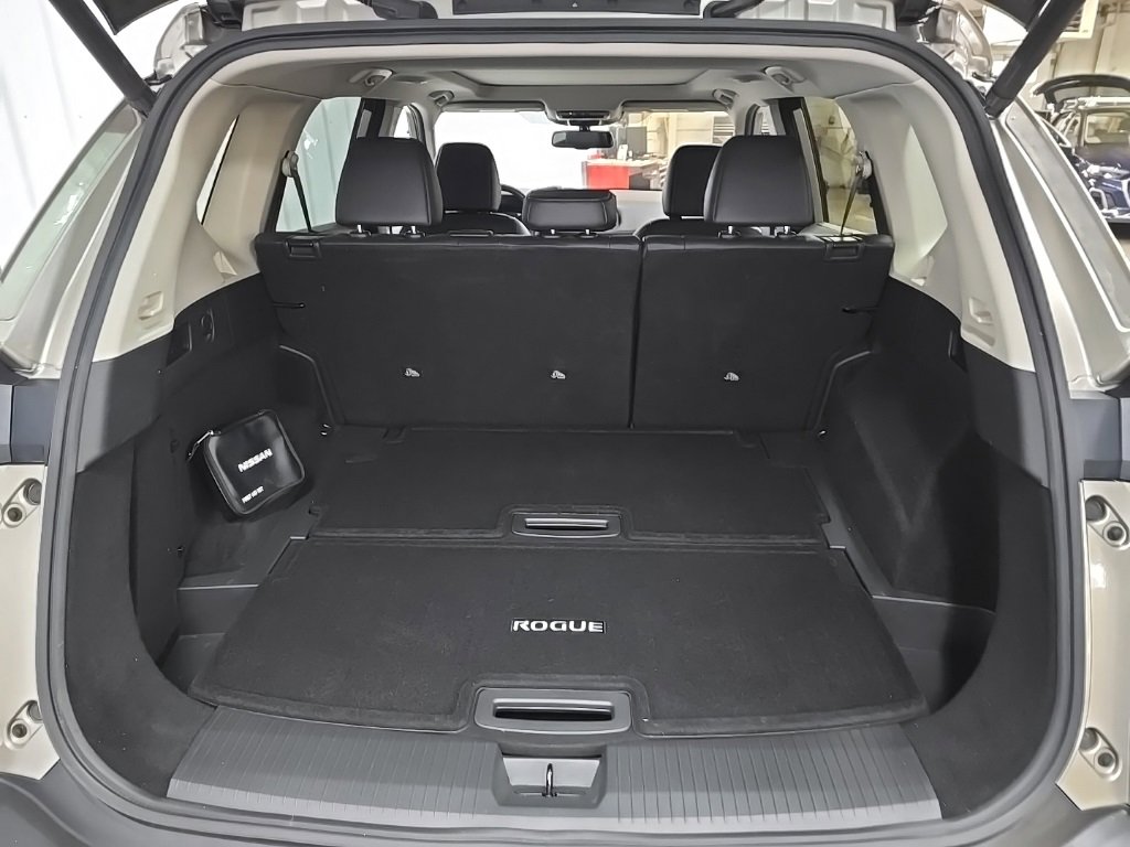 2021 Nissan Rogue SL photo 12