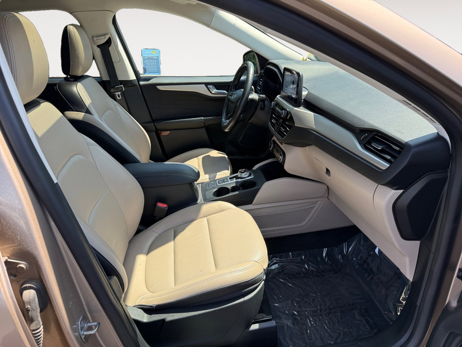 2021 Ford Escape SEL photo 19