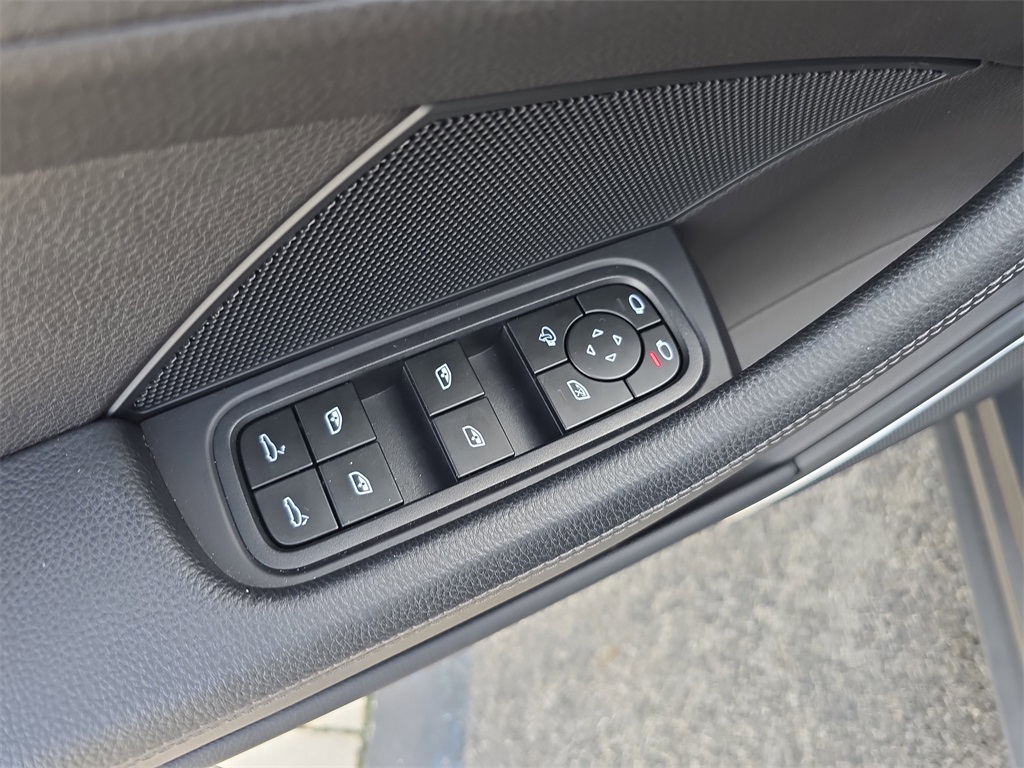 2023 Porsche Panamera Platinum photo 19