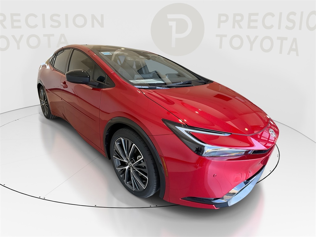 2026 Toyota Prius XLE's photo