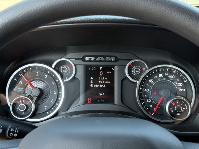 2025 Ram 1500 Tradesman photo 16