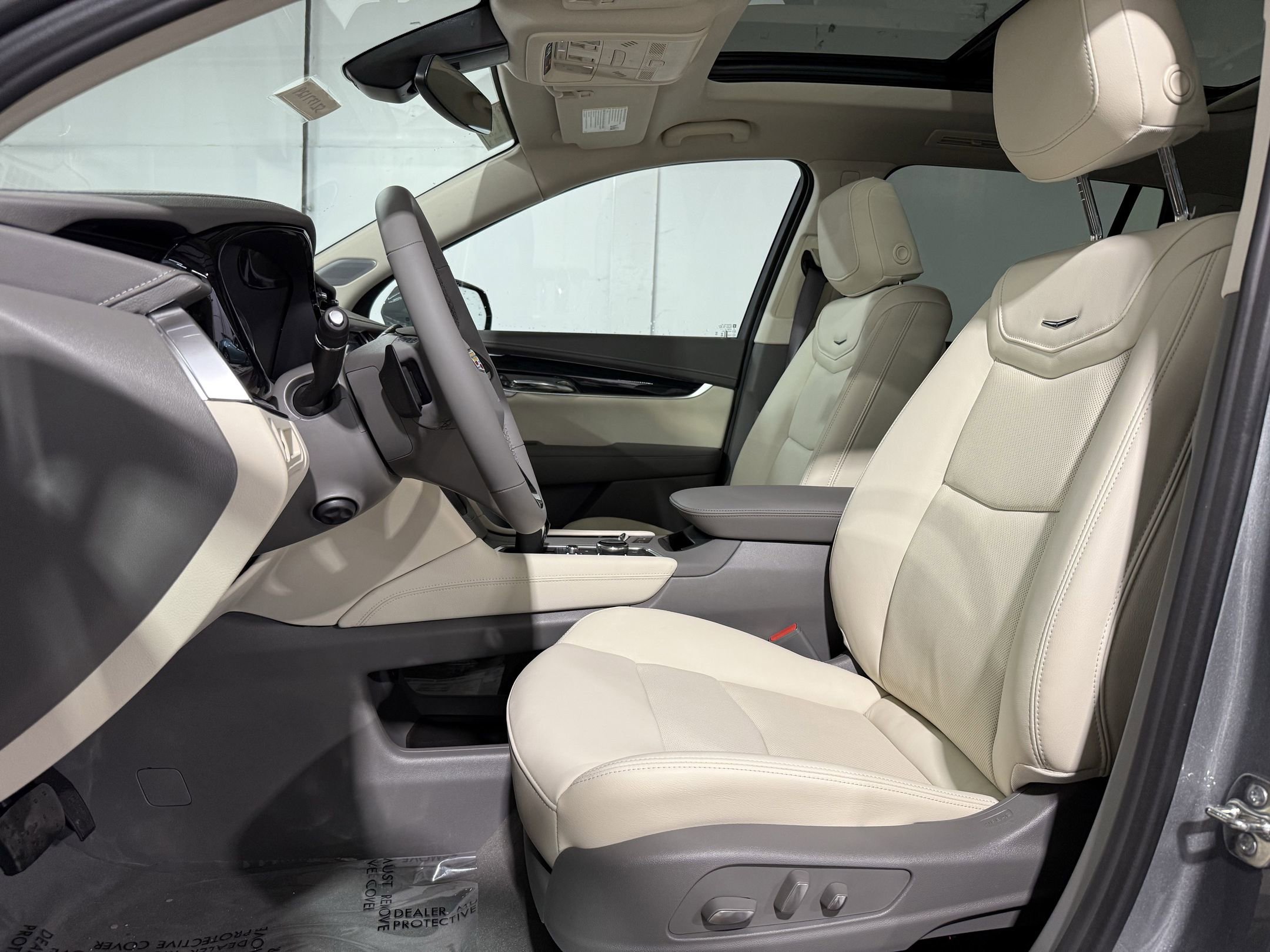 2025 Cadillac XT6 Premium Luxury photo 4