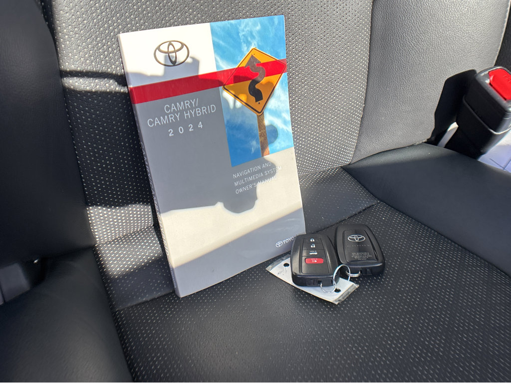 2024 Toyota Camry XSE V6 photo 28