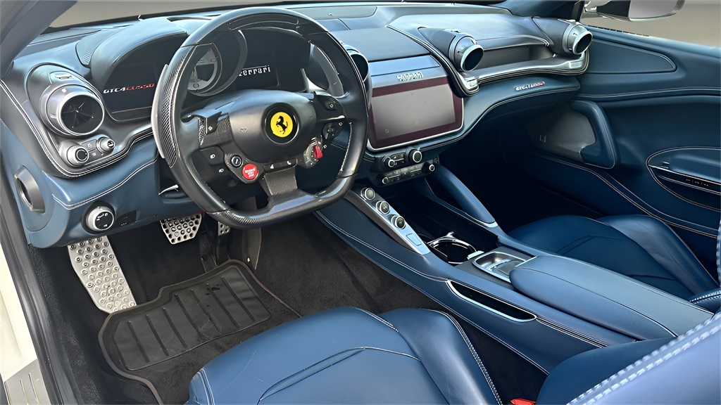 2017 Ferrari GTC4Lusso photo 10