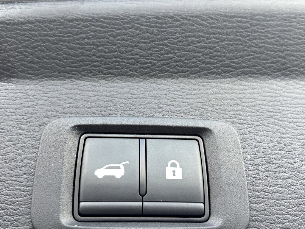 2024 Mitsubishi Outlander SE photo 18