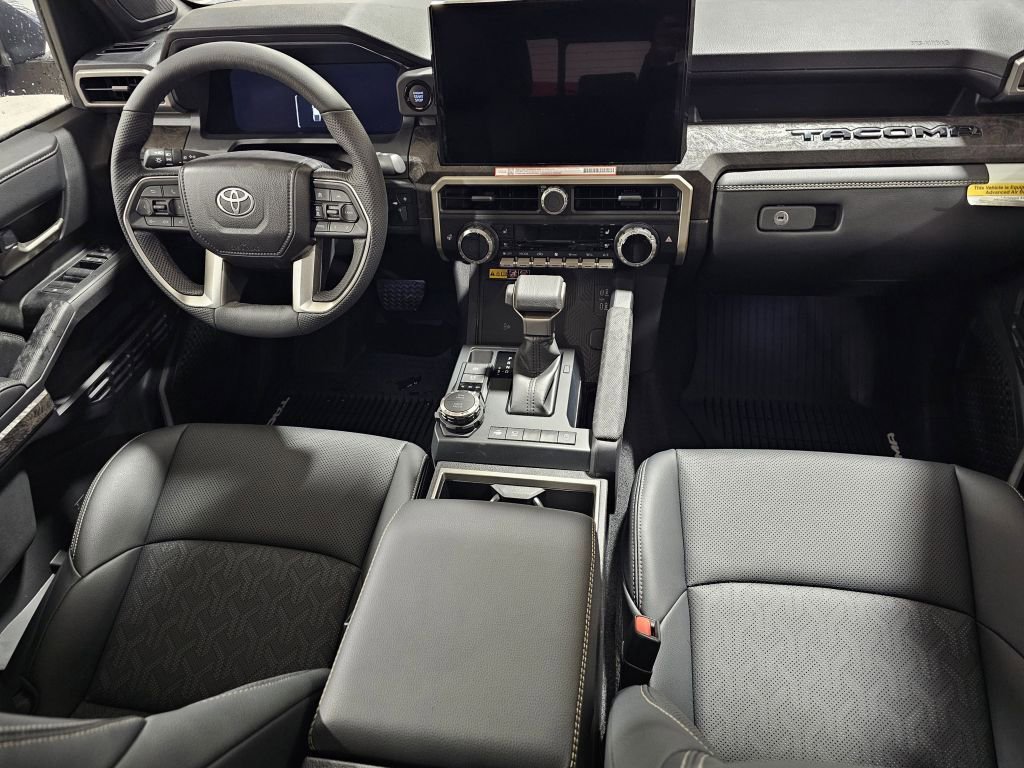 2025 Toyota Tacoma Limited photo 19