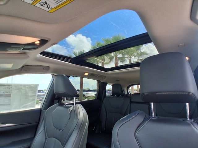 2026 Infiniti QX60 Luxe photo 18