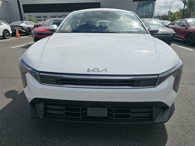 2025 Kia K4 LX photo 2