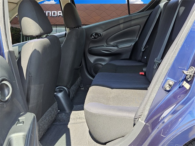 2012 Nissan Versa 1.6 SV photo 5