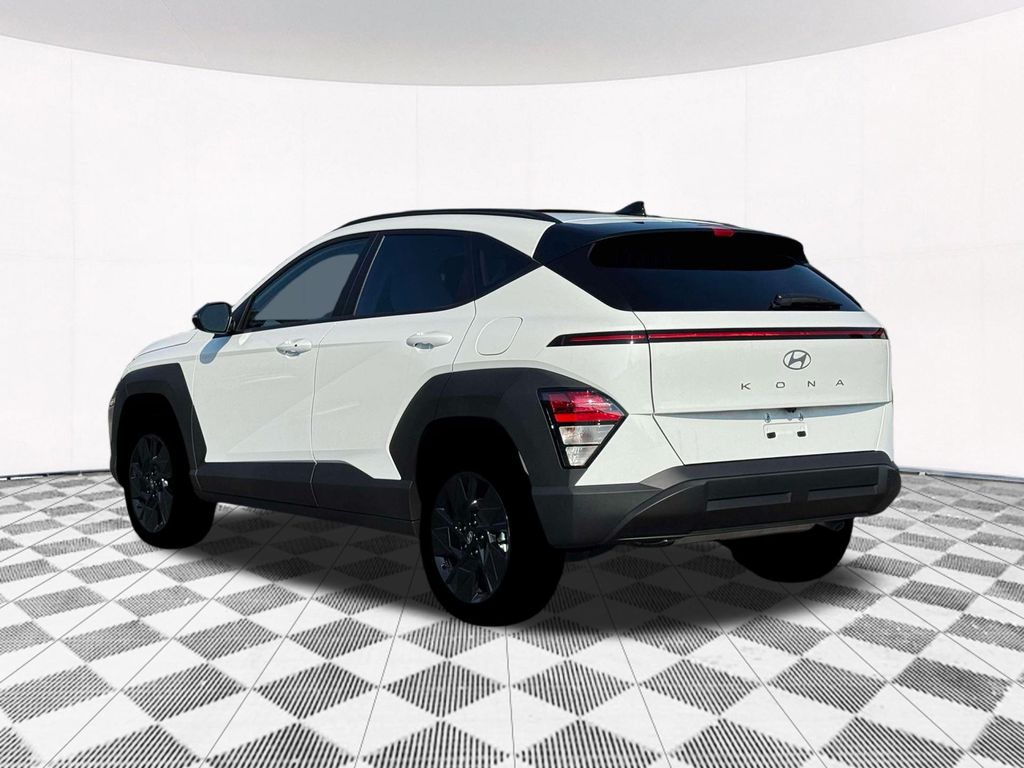 2026 Hyundai Kona SEL photo 4