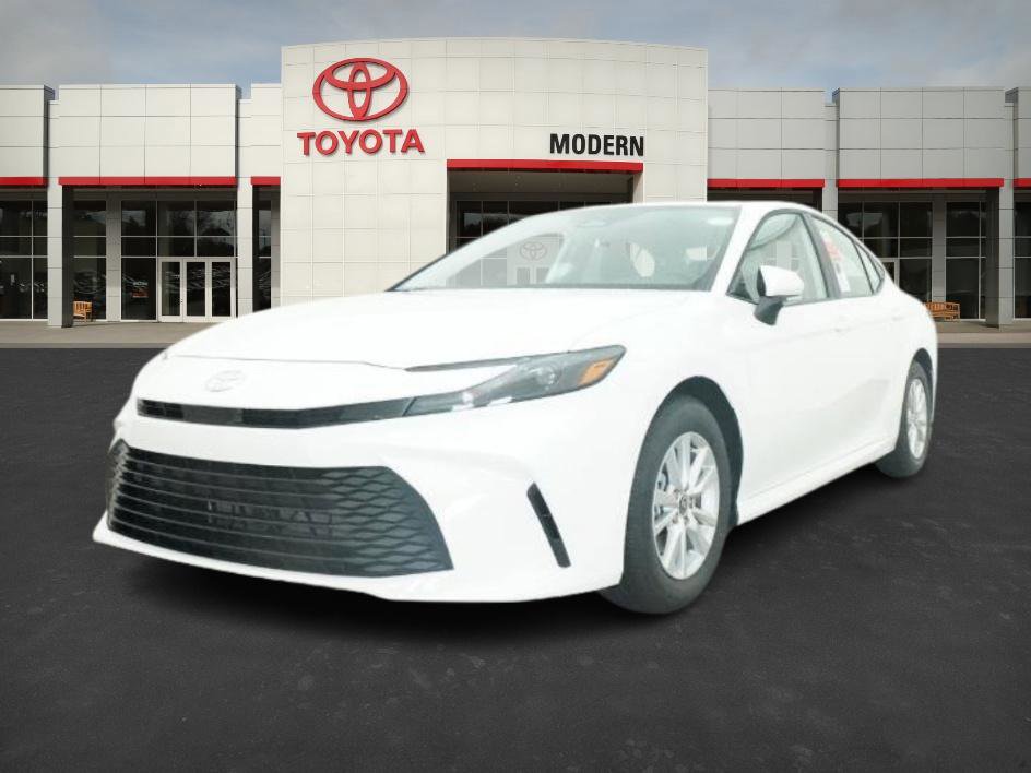 2025 Toyota Camry LE photo 19