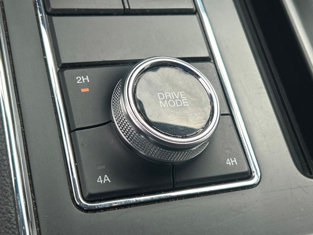 2024 Ford Expedition XLT photo 13