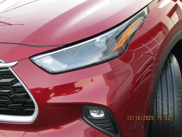 Image of Pre-Owned 2023 Toyota Highlander XLE 4D Sport Utility AWD