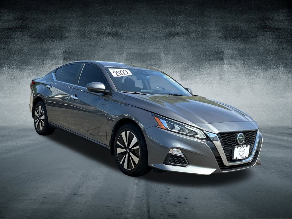 2022 Nissan Altima 2.5 SV photo 5