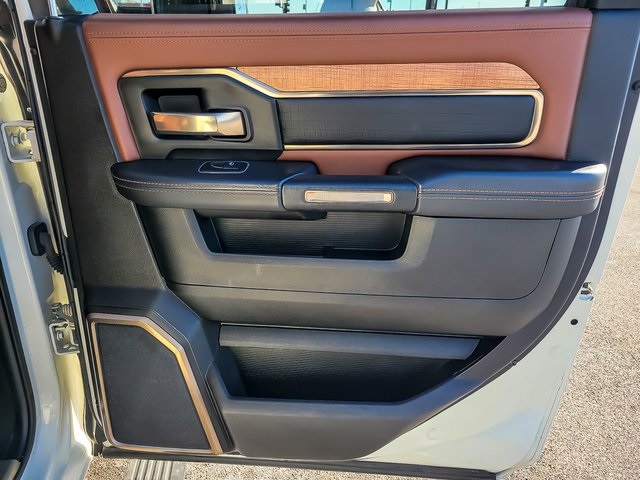 2021 RAM 3500 - Image 20