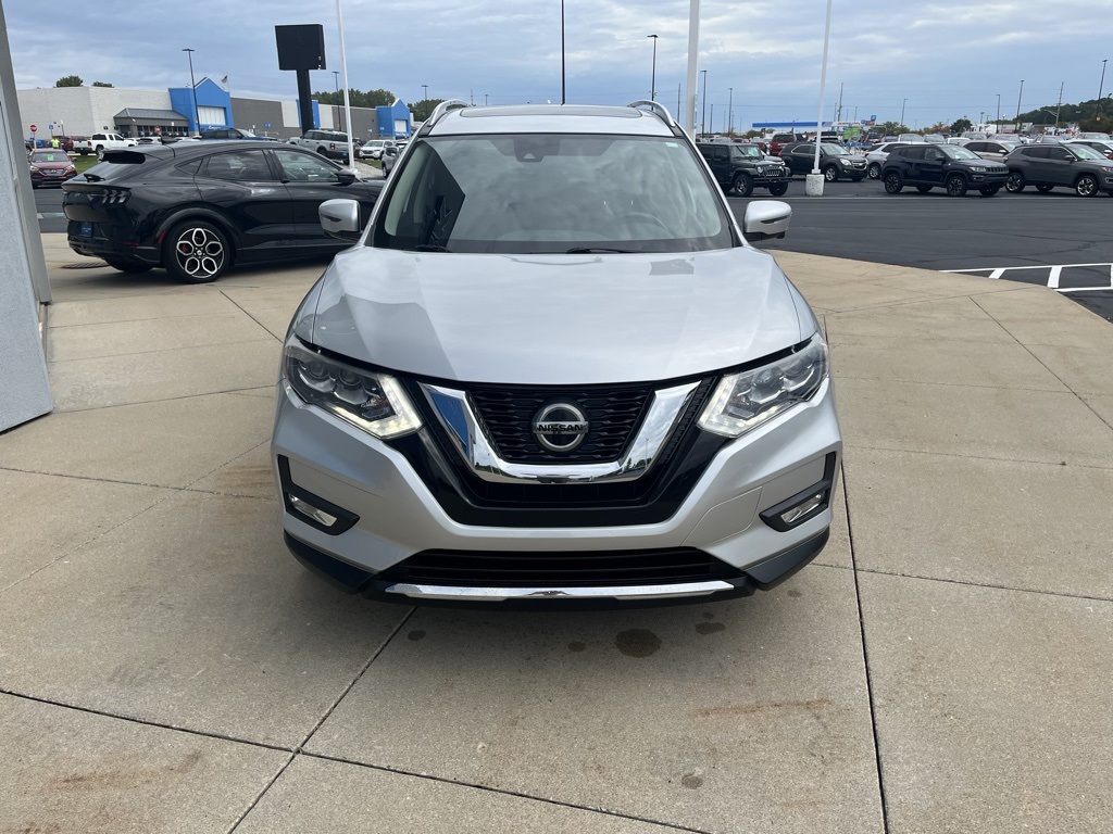 2018 Nissan Rogue SL photo 3