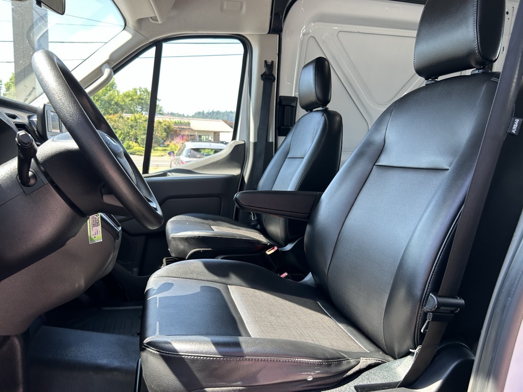 2022 Ford Transit photo 20
