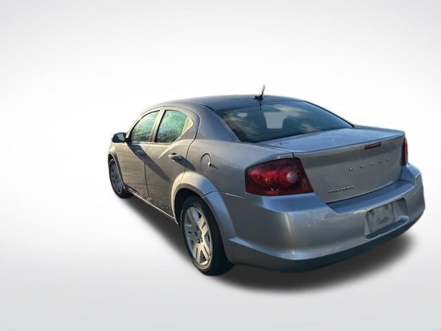 2014 Dodge Avenger SE photo 3