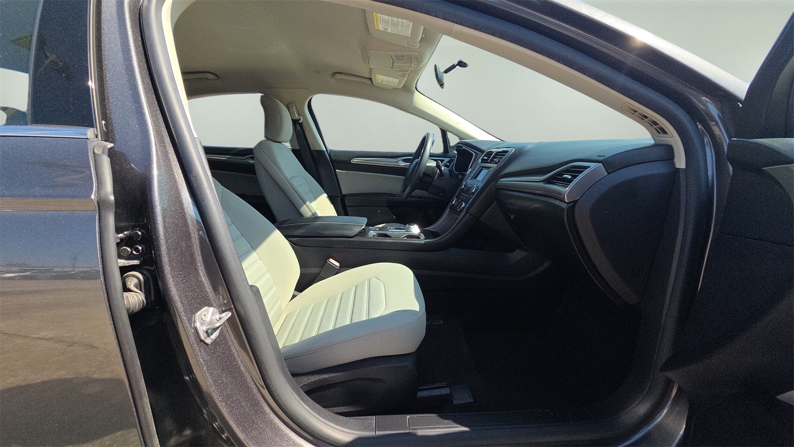 2018 Ford Fusion Hybrid S photo 13