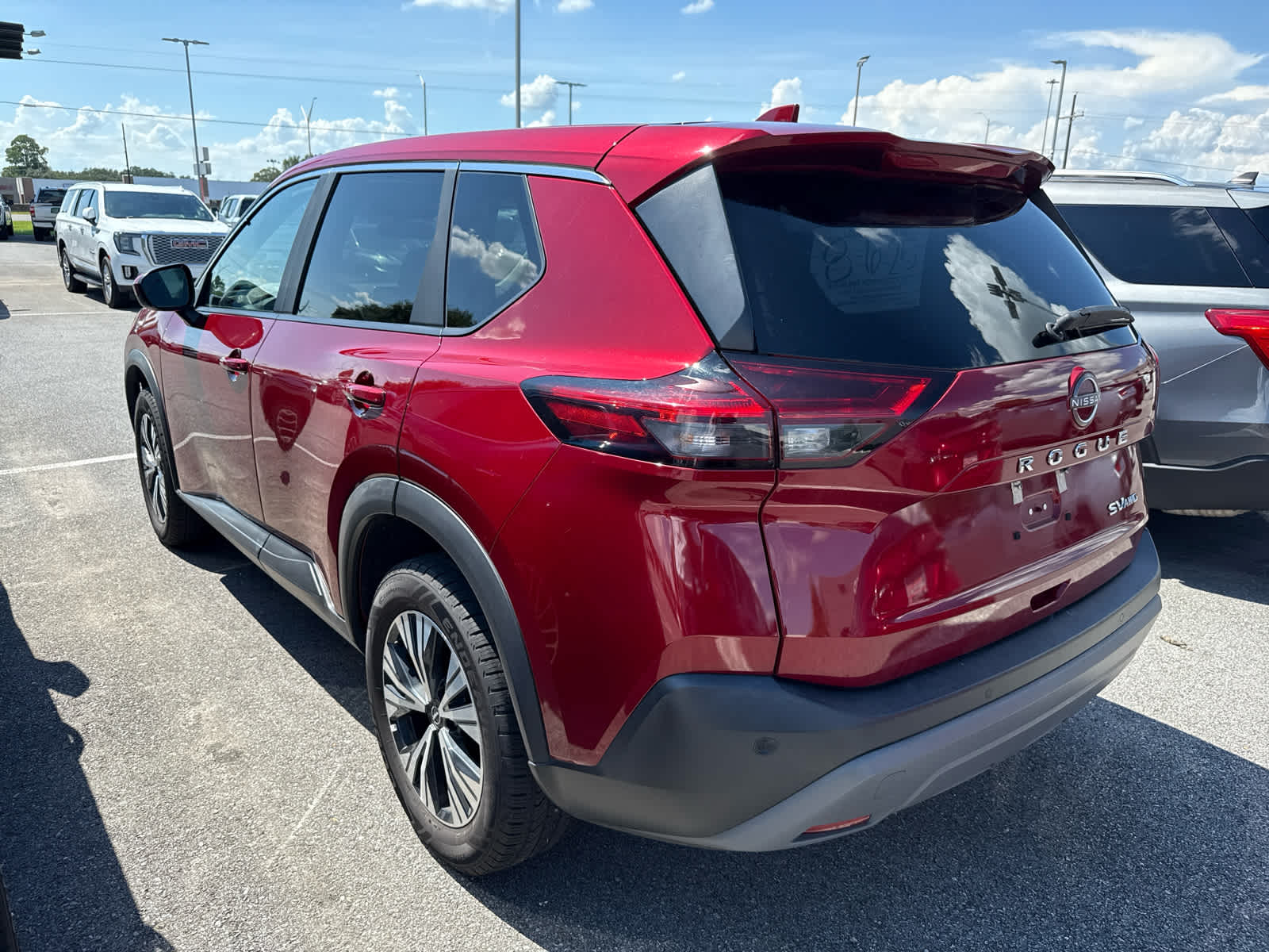 2023 Nissan Rogue SV photo 4