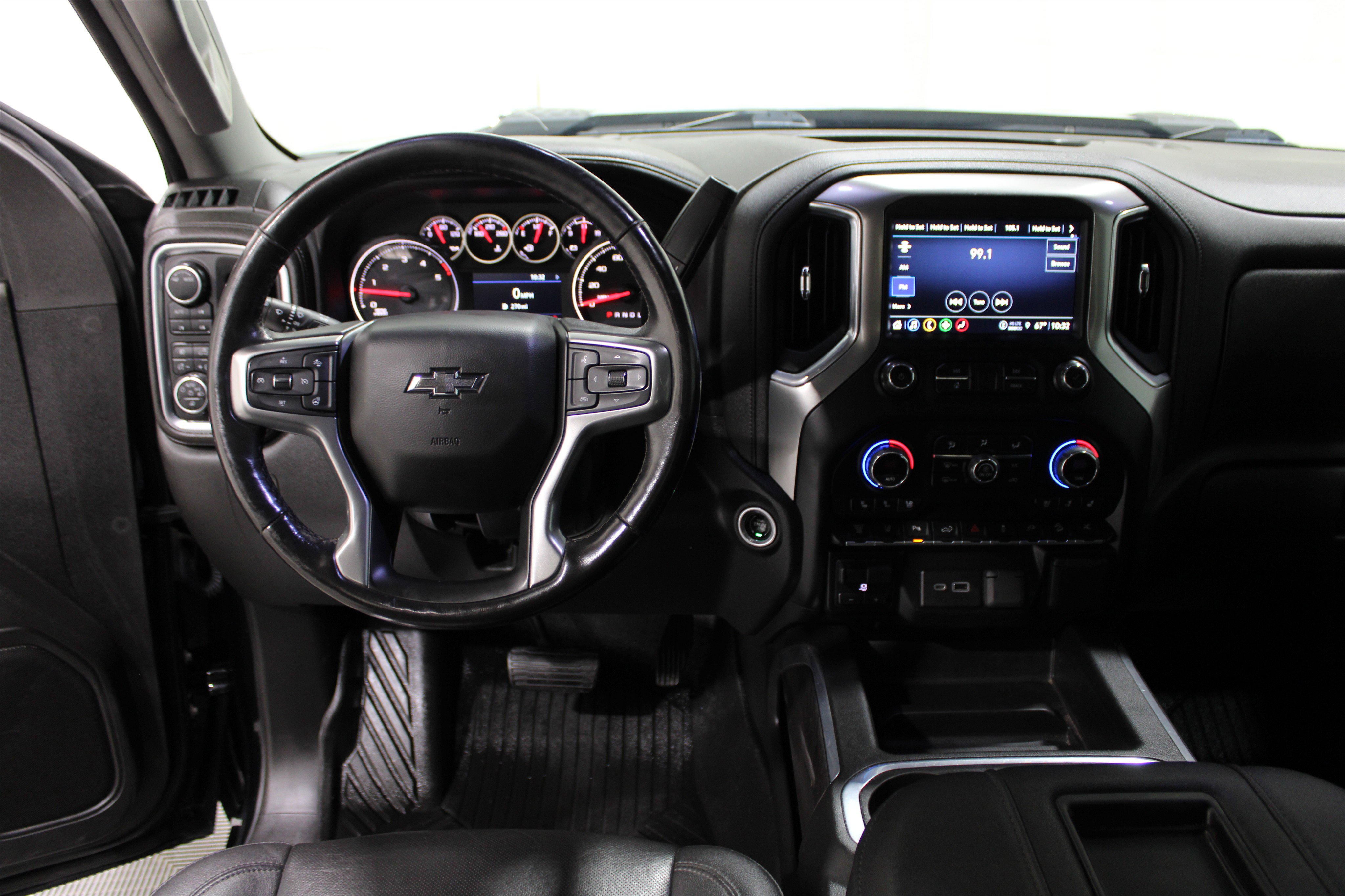 2022 Chevrolet Silverado 2500HD LTZ photo 2