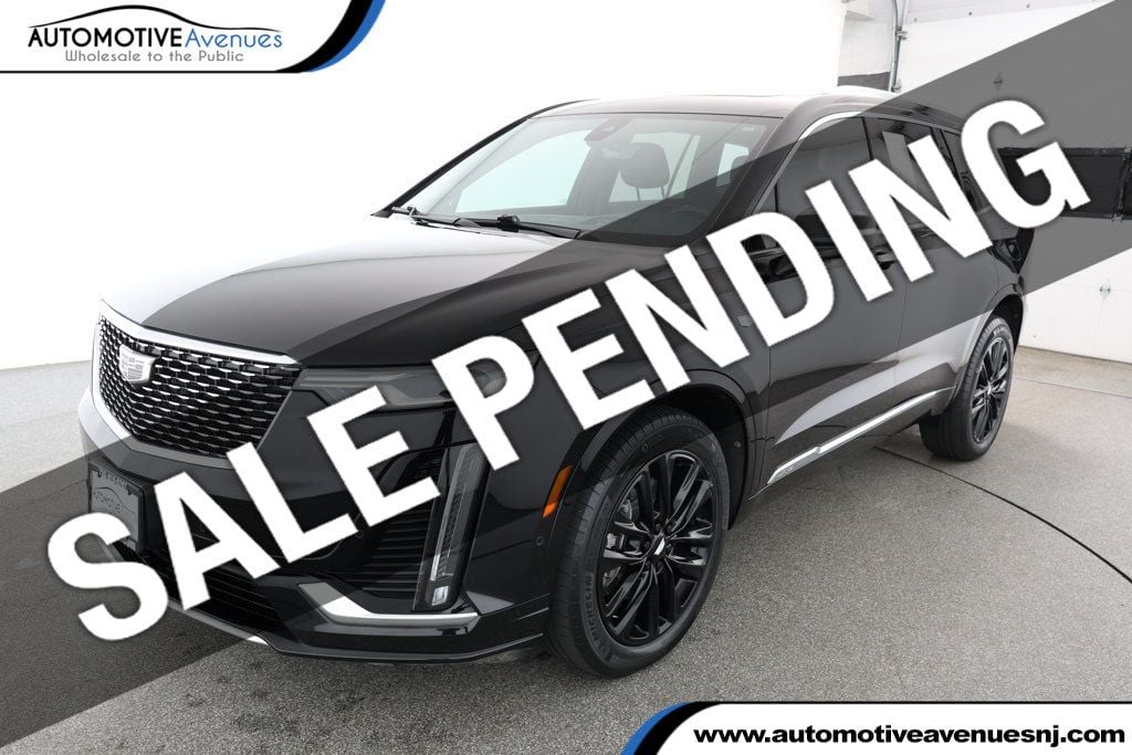 Used 2022 Cadillac XT6 AWD 4dr Premium Luxury w/ Technology Package