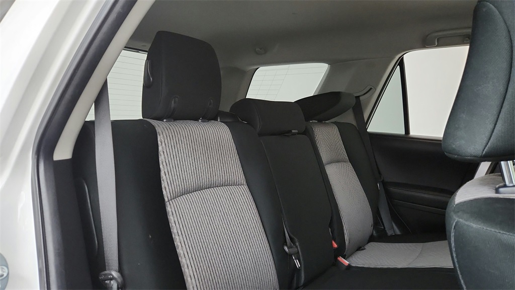 2019 Toyota 4Runner SR5 photo 12