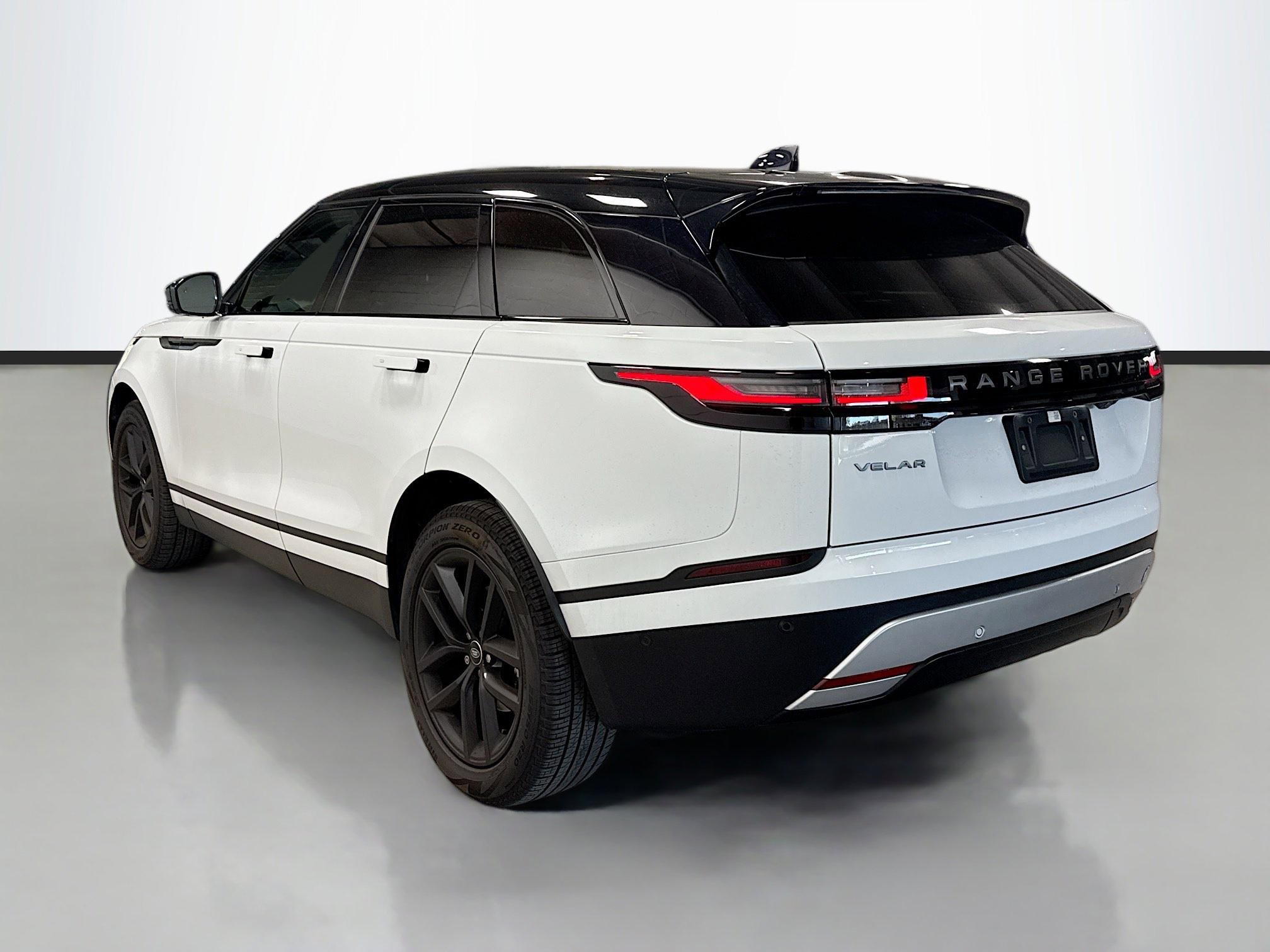 2026 Land Rover Range Rover Velar S photo 2