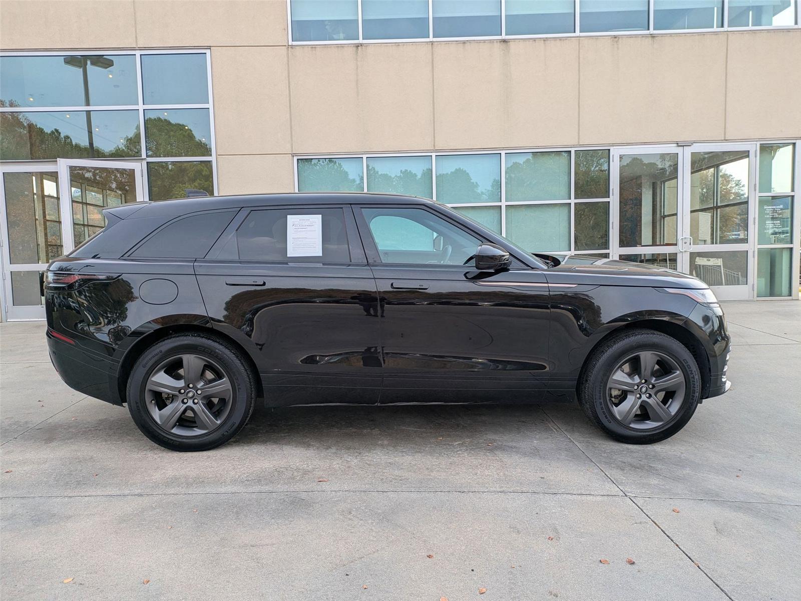 2025 Land Rover Range Rover Velar SE photo 3