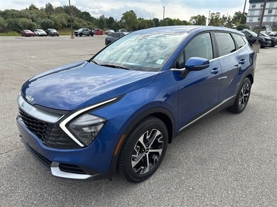 2023 Kia Sportage EX photo 2