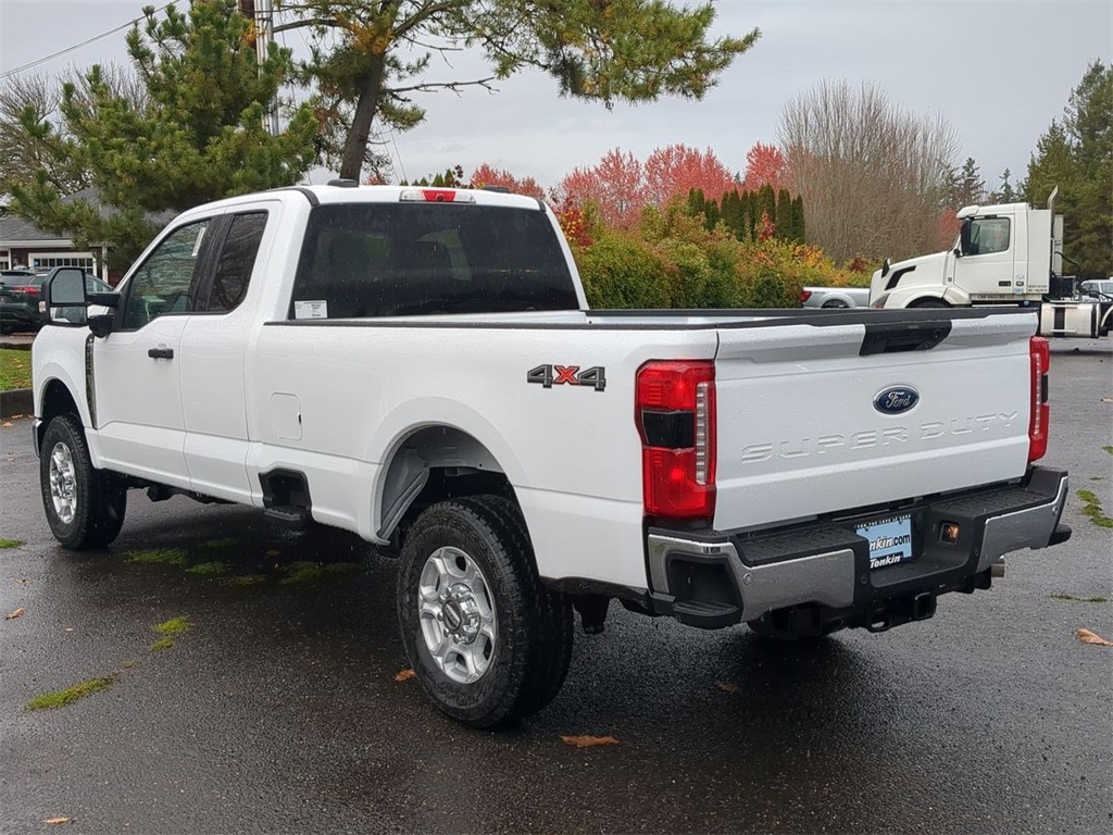 2026 Ford F-250 photo 3