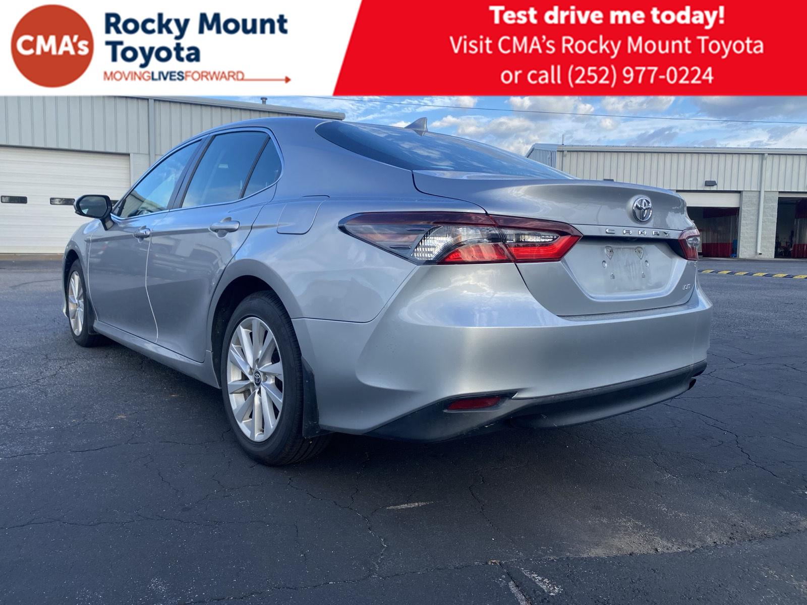 2023 Toyota Camry LE photo 5