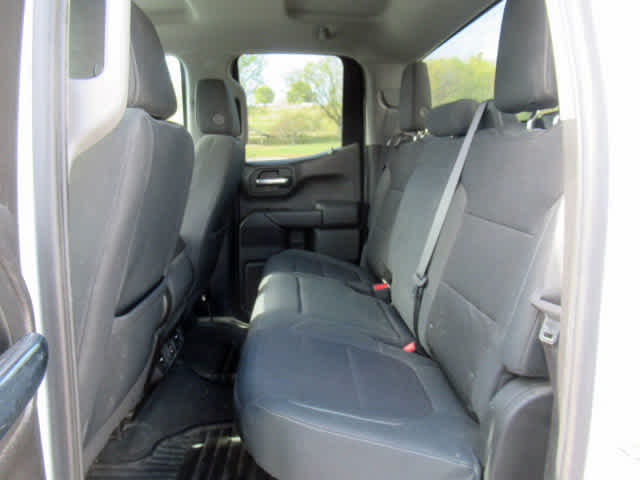 2019 Chevrolet Silverado 1500 LT photo 4